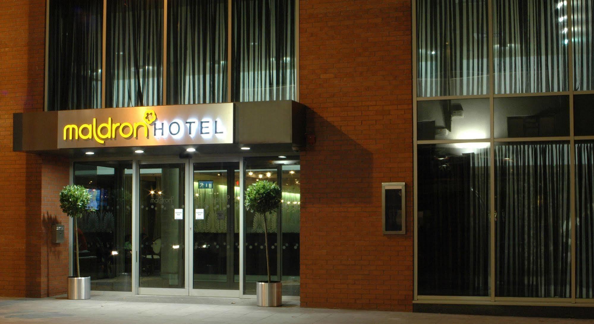 Maldron Hotel Parnell Square Дублін Екстер'єр фото